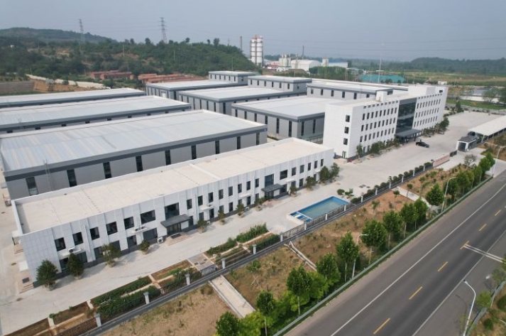 老工矿区蝶变崛起的“淄川实践”——电子专用材料研发引领区域转型